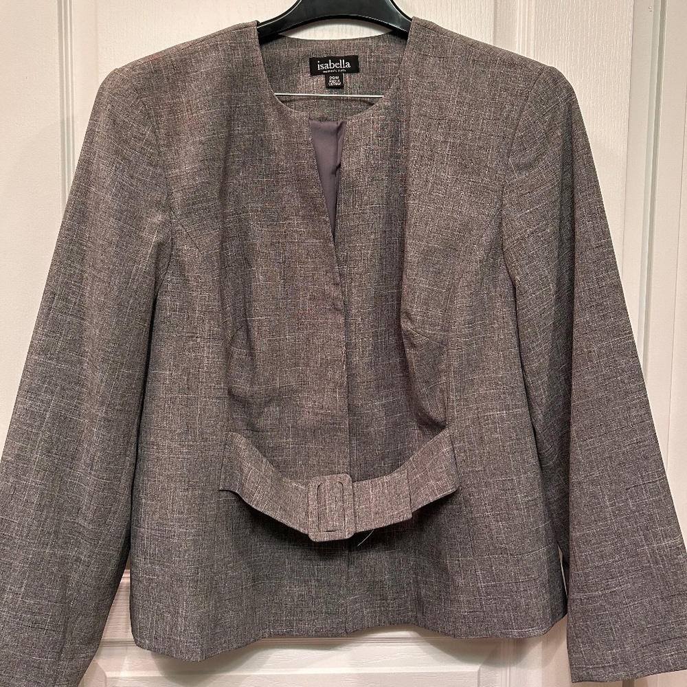 Gray 2 pc suit w/ Belt